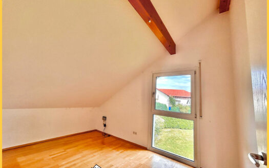 „Sonnenvilla“ Lichtdurchflutetes, familienfreundliches Einfamilienhaus in Probstried