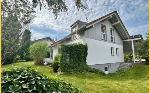 „Sonnenvilla“ Lichtdurchflutetes, familienfreundliches Einfamilienhaus in Probstried