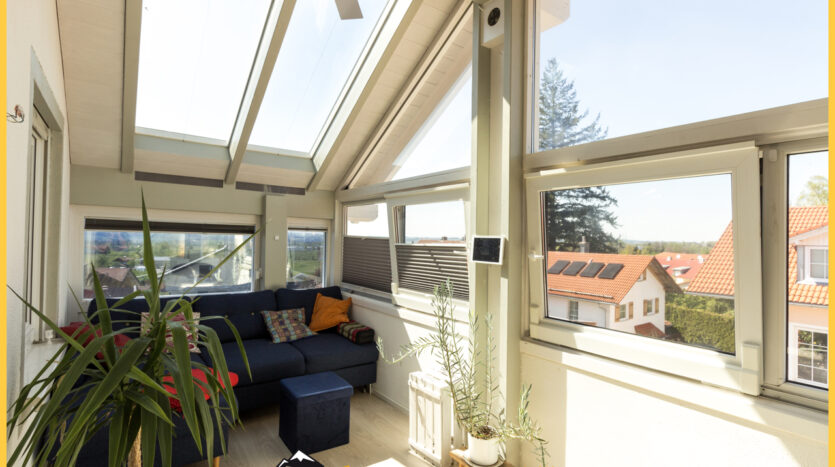 Verglaster Balkon