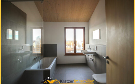 Lichtdurchflutete, moderne 5-Zi.-Wohnung mit 2 Balkonen in hochwertiger Ausstattung in Waltenhofen