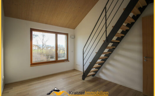 Lichtdurchflutete, moderne 5-Zi.-Wohnung mit 2 Balkonen in hochwertiger Ausstattung in Waltenhofen