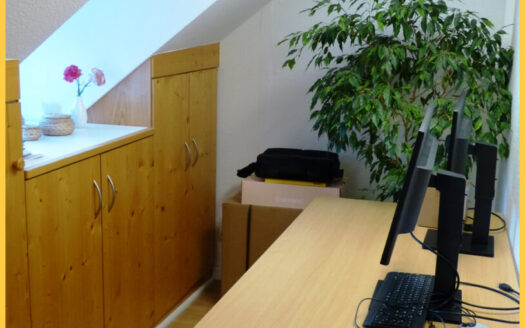 Mieter mittleren Alters gesucht! Hübsche 3 1/2 Zi.-Maisonette-Whg. mit Gge. in Kempten – Ostbahnhof