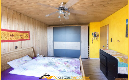 Charmante, lichtdurchflutete 4-Zi.-ETW mit Balkon und Garage in Betzigau