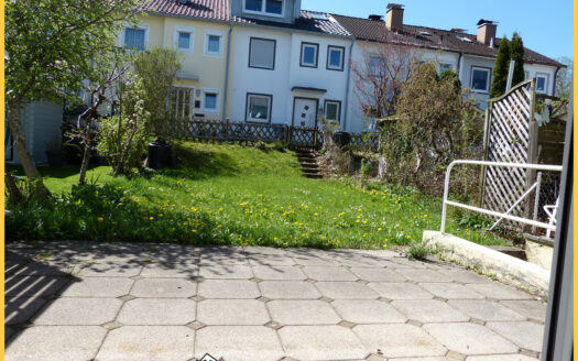Sonniges, kleines Reihenmittelhaus mit Entwicklungspotenzial in Waltenhofen-Rauns