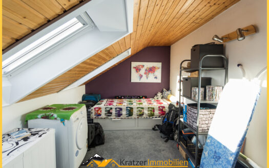 Charmante, lichtdurchflutete 4-Zi.-ETW mit Balkon und Garage in Betzigau