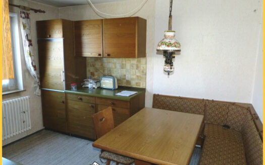 Sonniges, kleines Reihenmittelhaus mit Entwicklungspotenzial in Waltenhofen-Rauns