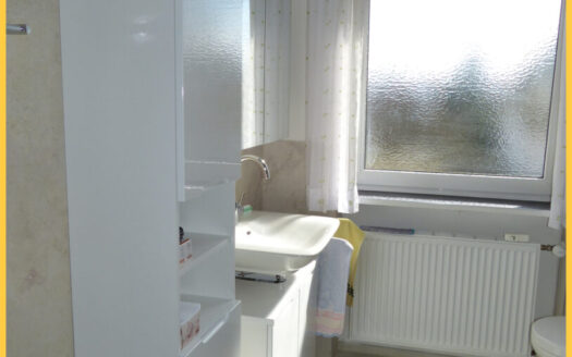 Helle 3-Zi.-Wohnung mit schönem West-Balkon, EBK und Garage in Kempten-Haubenschloß