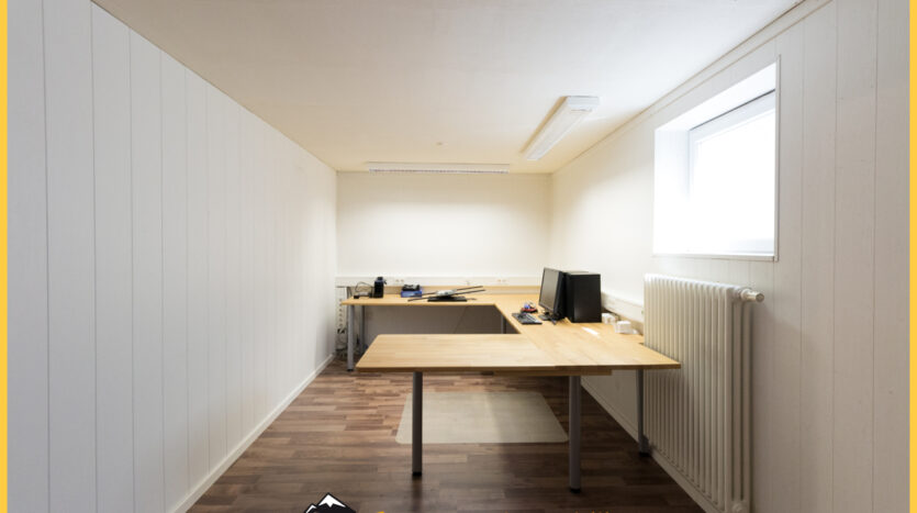 Büro/Hobbyraum KG