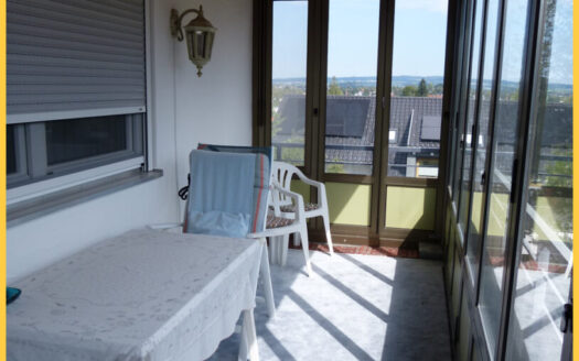 Lichtdurchflutete 4 1/2-Zi.-ETW mit verglastem Balkon in Kempten-Stiftallmey