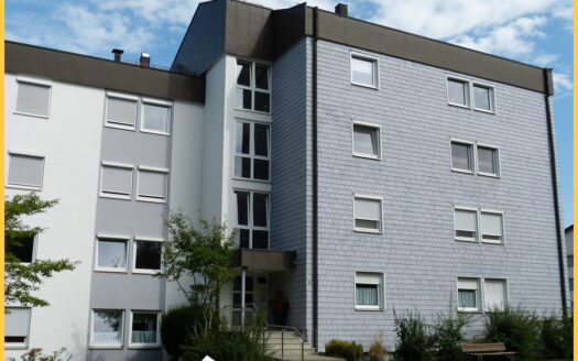 Lichtdurchflutete 4 1/2-Zi.-ETW mit verglastem Balkon in Kempten-Stiftallmey