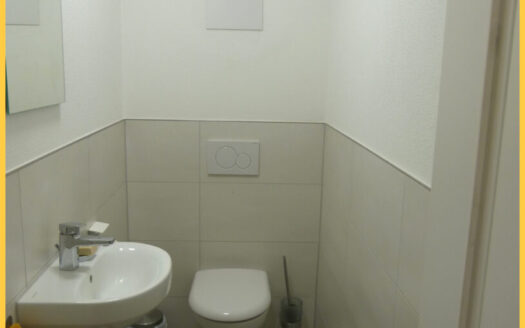 Neuwertige 4-Zi.-DG-Wohnung mit Westbalkon in Waltenhofen